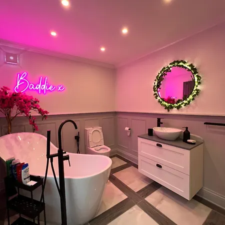 Cosy Detached House In Holiday home